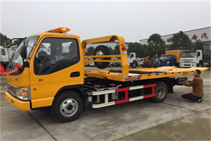 乳源哪里有拖车服务