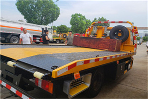 乳源附近拖车电话号码服务